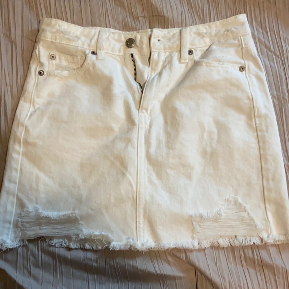 American Eagle, White denim skirt WORN ONCE!!